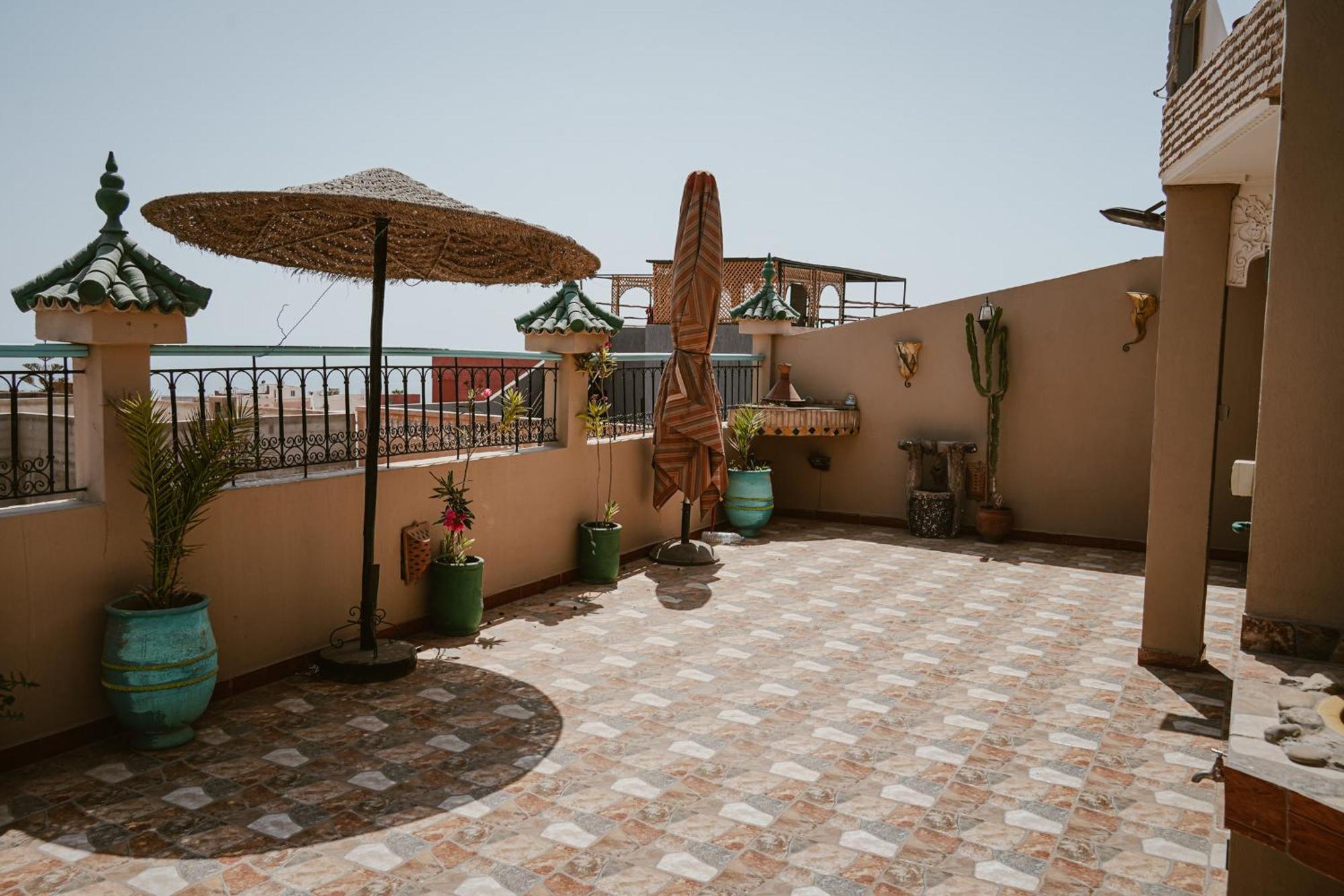 Dar Sultana Guesthouse Surf Morocco Tamraght Exteriör bild